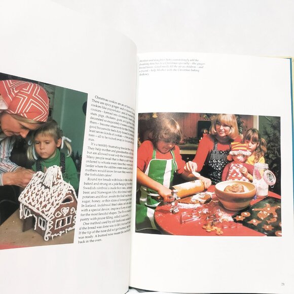 Christmas in Scandinavia World Book Series 1977 Treats Music Decorations Plates - Picture 6 of 12